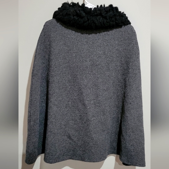 Modena one size fits all cape - Picture 2 of 5